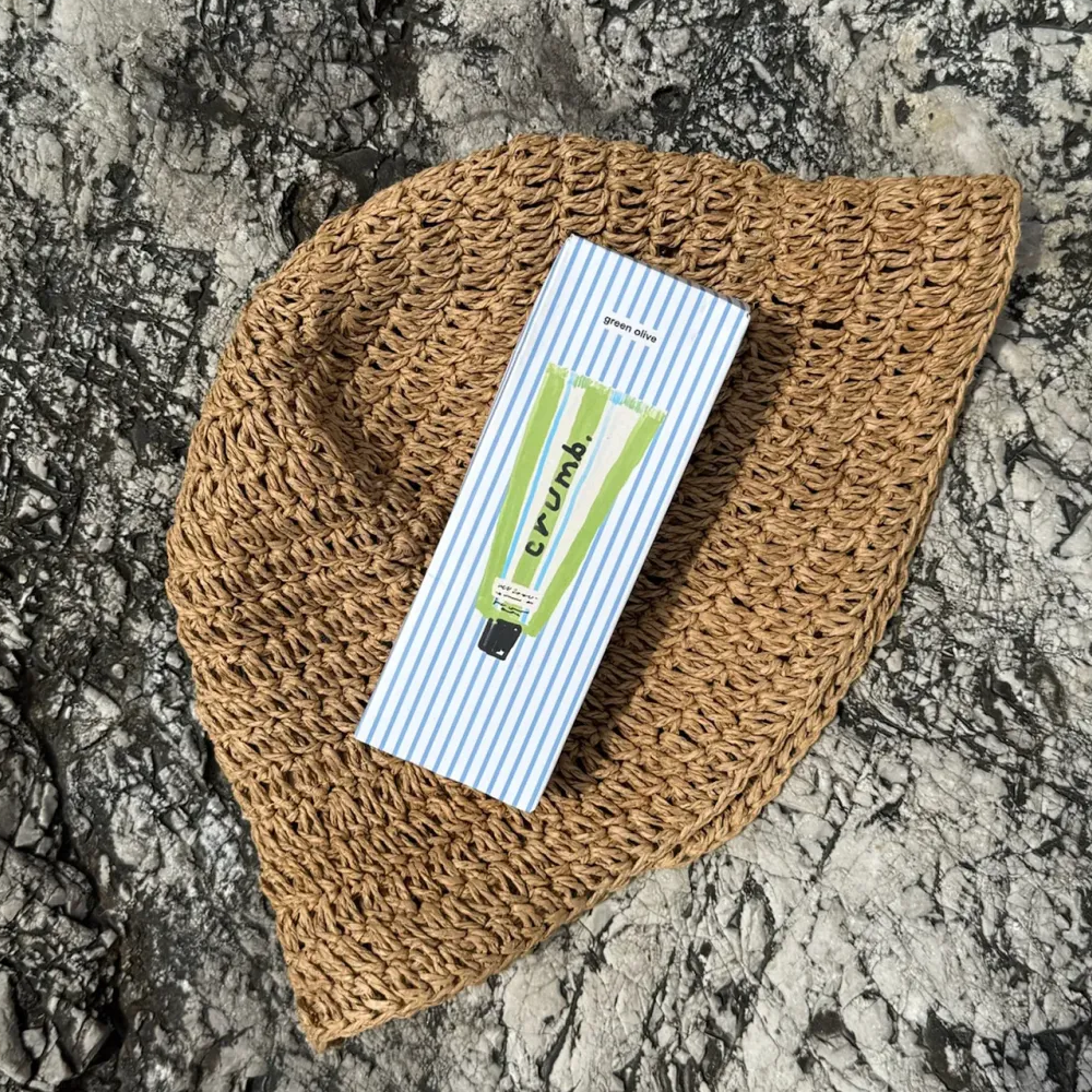 CRUMB. Body Lotion Green Olive SPF 30+ 100ml - Сонцезахисний крем для тіла "Green Olive" - фото №3 CRUMB. Body Lotion Green Olive SPF 30+ 100ml - Сонцезахисний крем для тіла "Green Olive" - фото №3